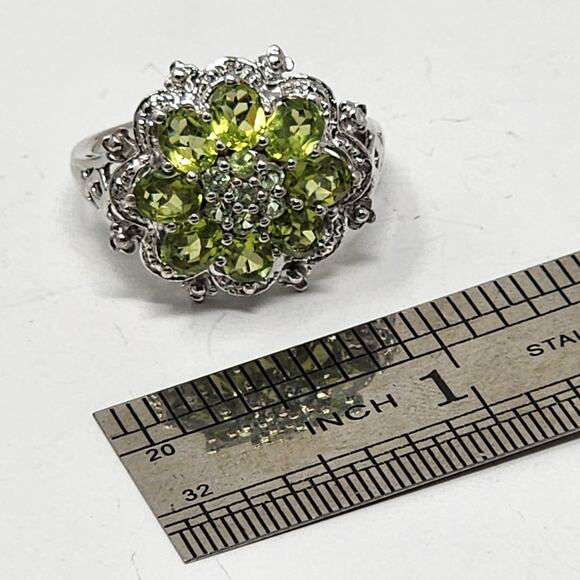 Vintage Peridot Sterling Silver Size 10 Ring - Picture 4 of 12